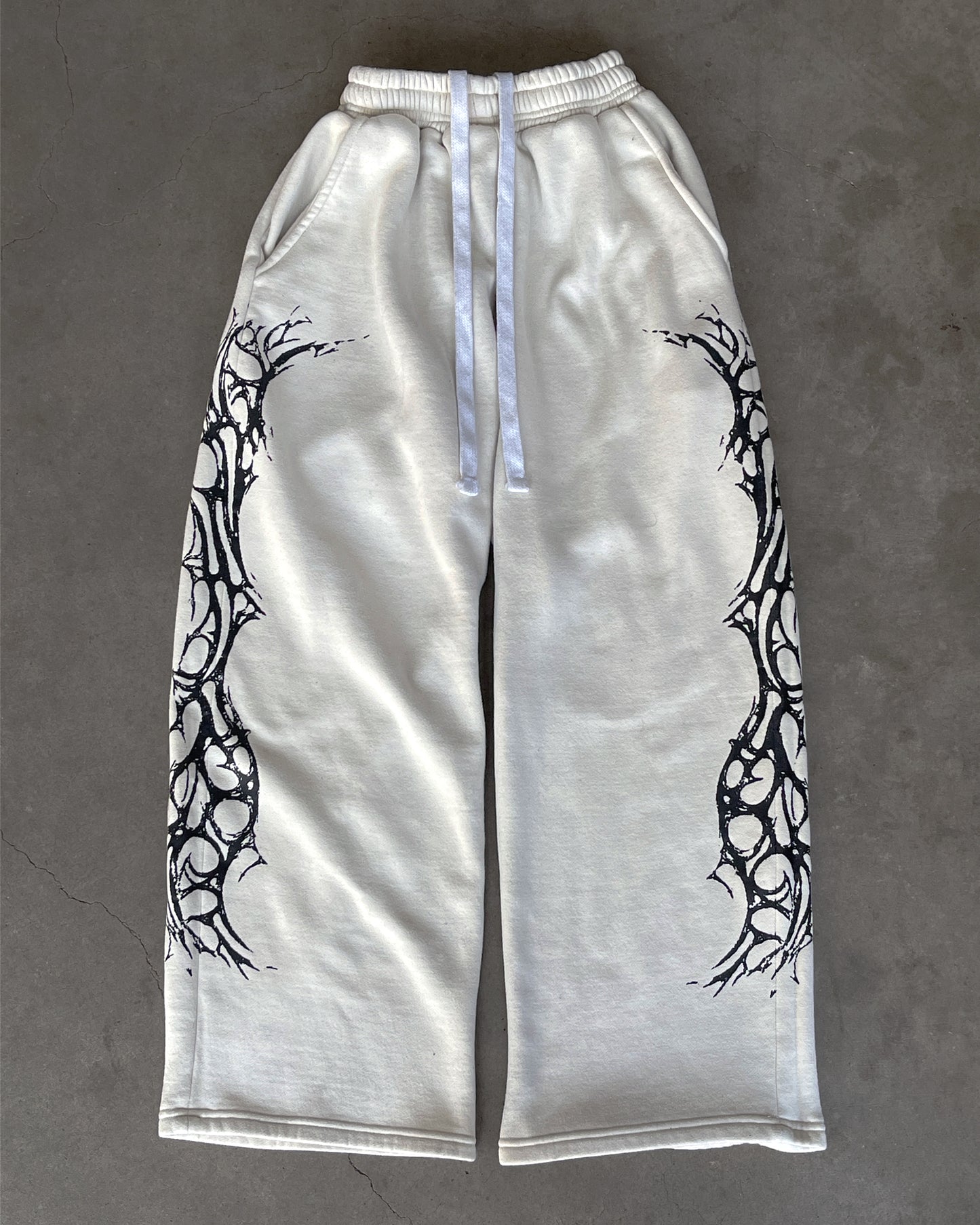 GROWING PAINS SWEATPANTS (CREAM)