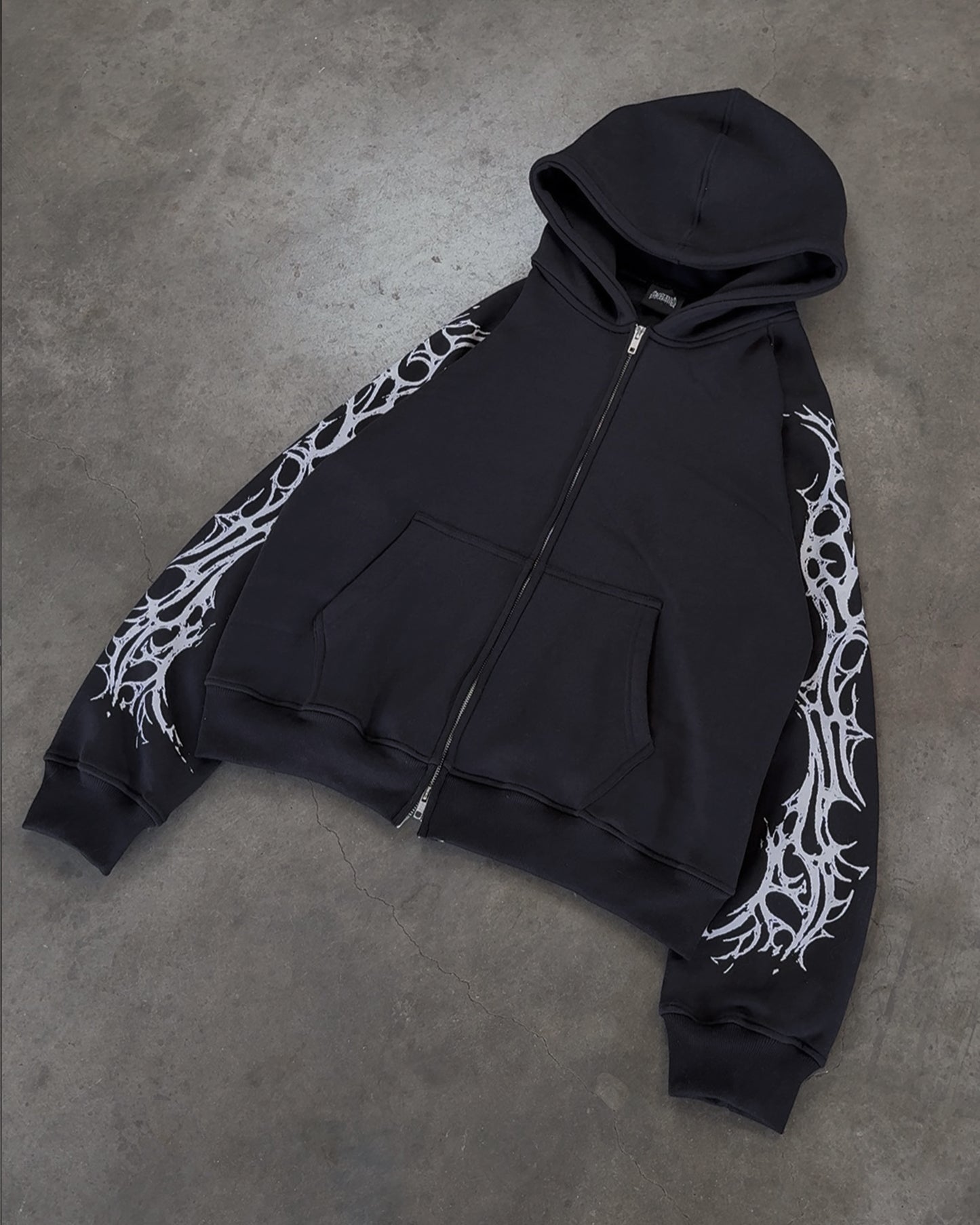 GROWING PAINS ZIP UP (BLACK)