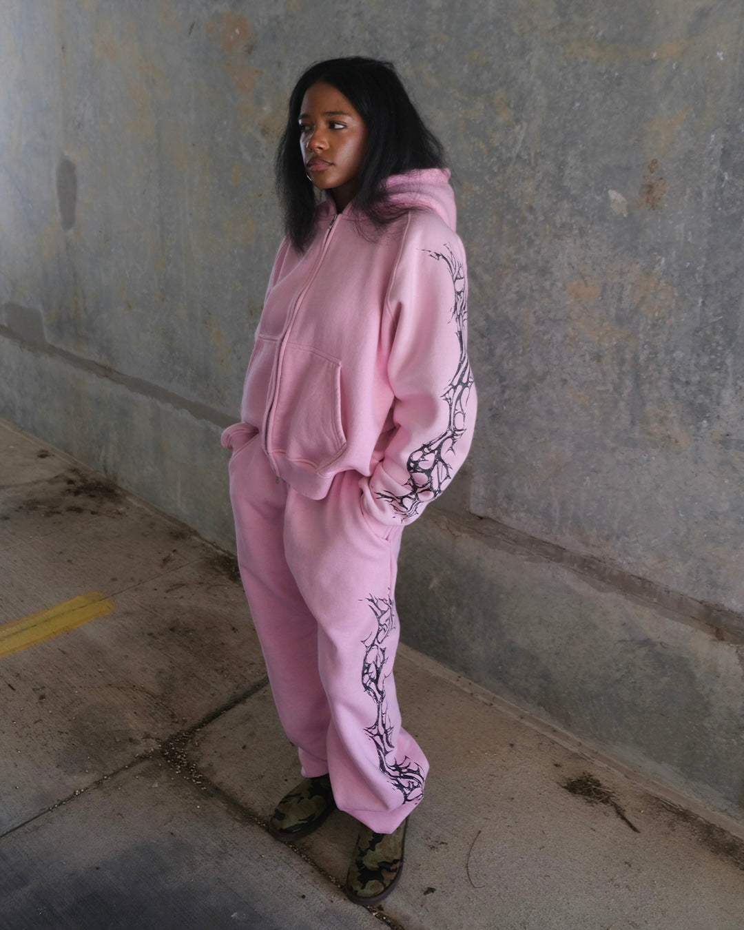 GROWING PAINS ZIP UP (BABY PINK)